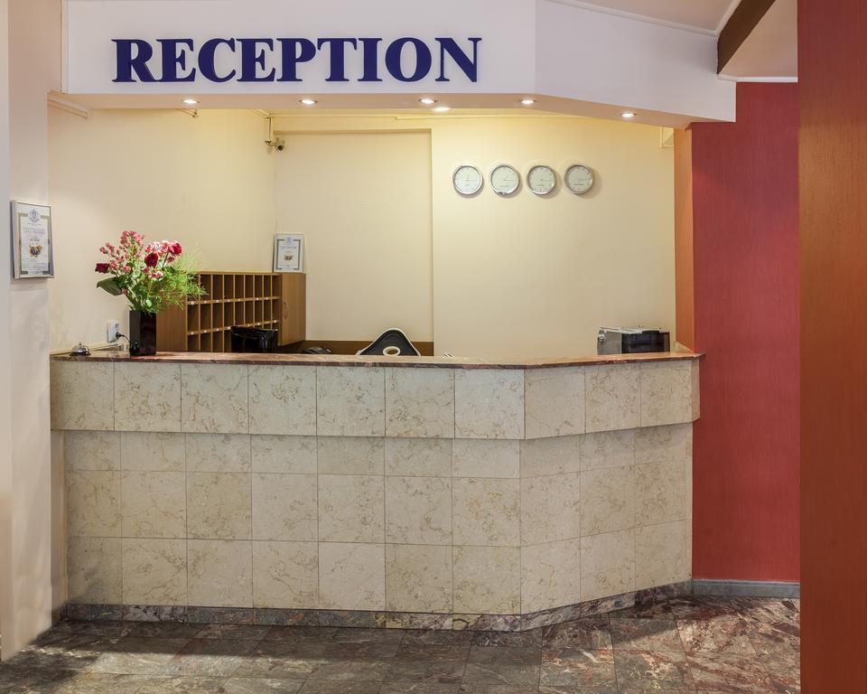 Family Hotel Central Burgasz Kültér fotó