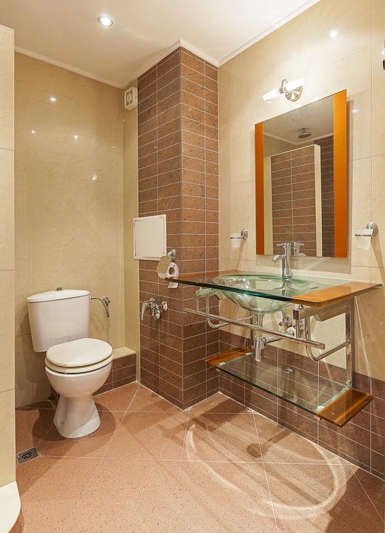 Family Hotel Central Burgasz Kültér fotó