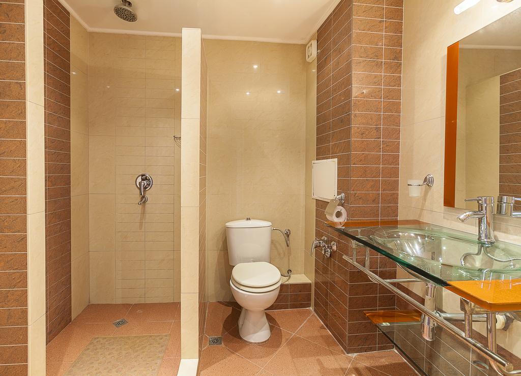 Family Hotel Central Burgasz Kültér fotó